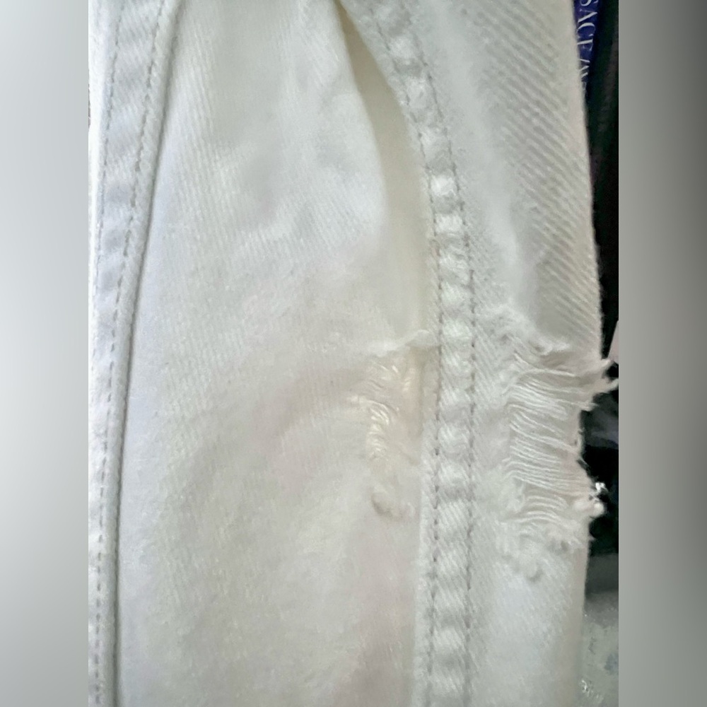 Vintage Abercrombie & Fitch distressed White Denim Jacket - Button-Front - Picture 5 of 7